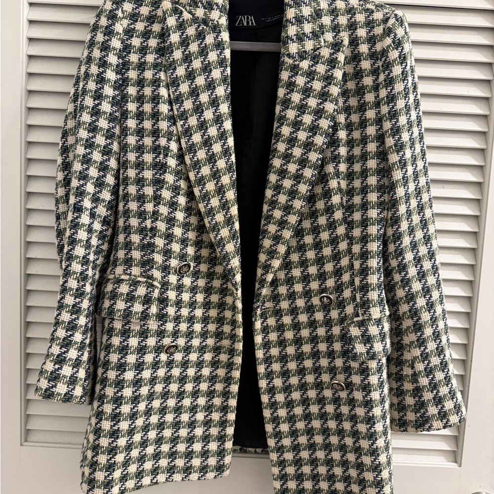 Zara Women's Black and Cream Houndstooth Blazer